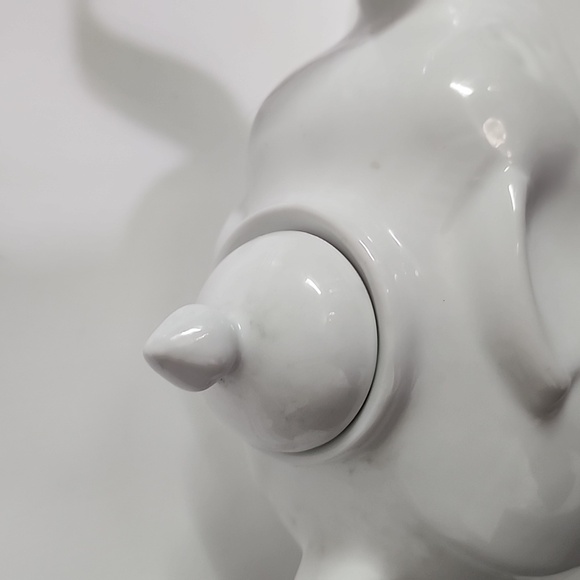 Cordon Bleu White Elephant Tea Pot, excellent condition. - Picture 3 of 6